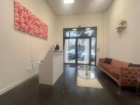 à louer – local commercial – zone commerciale du pian-médoc