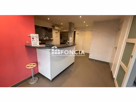 local commercial - clim - 3 parkings - 1 box