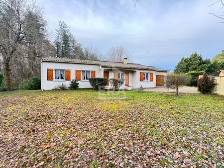 a vendre - agreable maison de plain pied de type4 a proximite de perigueux