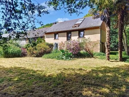 maison de caractère avec 1 7 ha et dépendances – ménéac