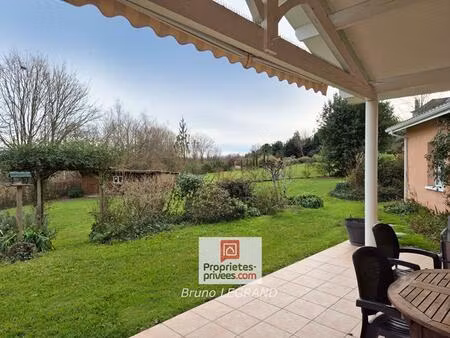 maison de 4 pièces  3 chambres  secteur de peyrehorade  non isolée en campagne