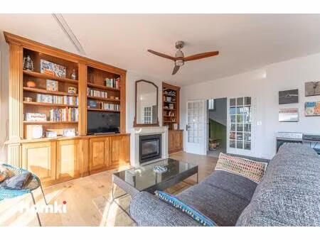 maison 5 pièces de 130 m² avec garage