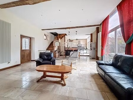 belle maison familiale au calme  proche longueville