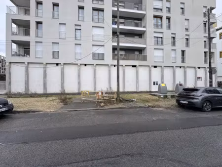 boutique d'angle - zac des rives de l'ourcq  bondy - extraction