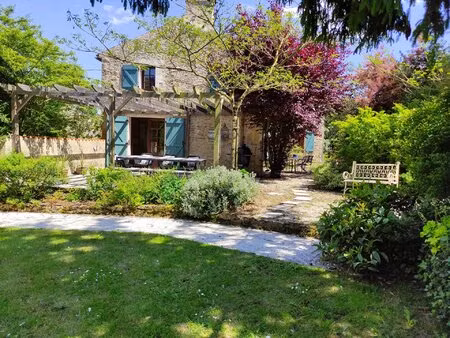 charme  espace et tranquillité - propriété en pierre magnifiquement rénovée avec piscine e