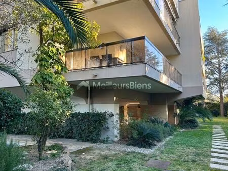 cannes : grand 3 pièces de 98 m2  avec terrasse  garage et piscine