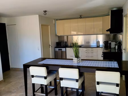 appartement de 77.71m² avec balcon à grimaud