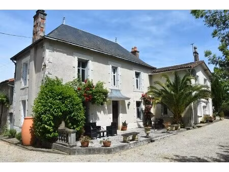 domaine d’exception avec maison de maître  maisons d’amis et piscine