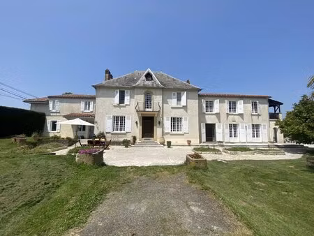 propriété équestre d’exception à miélan – 364 m² habitables sur un domaine de rêve