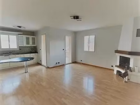 maison à louer 3 pièces 68 m² - saint-bonnet-en-champsaur (05) - 880€