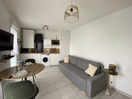 à louer studio meublé guilers centre