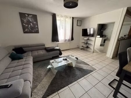 location maison 3 pièces 93m² chalamont 01320