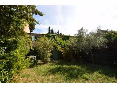 appartement villa rare avec jardin privatif aux milles  aix-en-provence