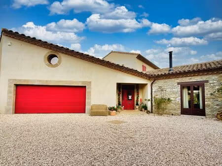 superbe propriété proche de carcassonne offrant un mélange unique d’ultra-modernité et de 