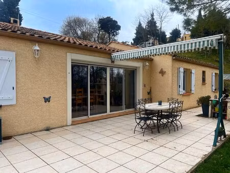 villa de 4 chambres avec piscine et vues panoramiques