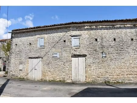 mignon grange charmante  à finir