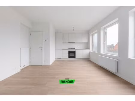 appartement te koop in oostende met 1 slaapkamer
