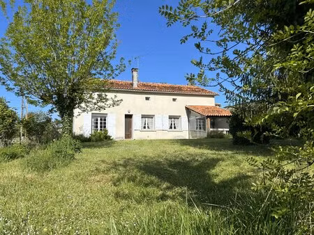 deux maisons et une grande grange