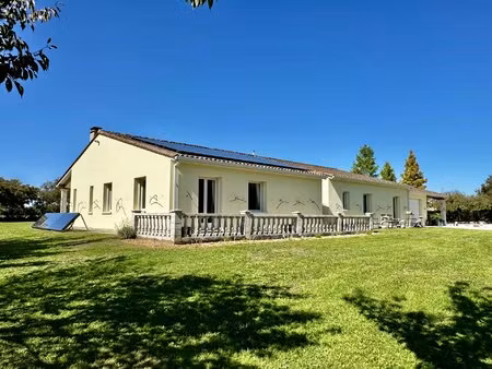 maison moderne lumineuse et spacieuse - de plain-pied