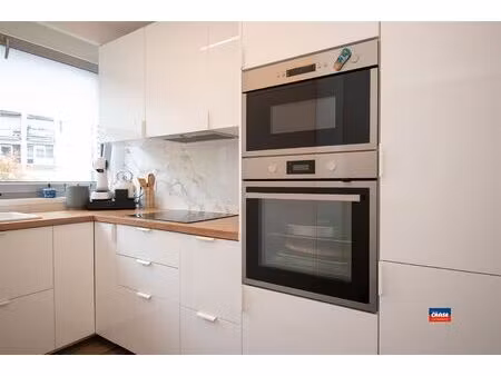 appartement met 3 slaapkamers + dressing  kelder en garage