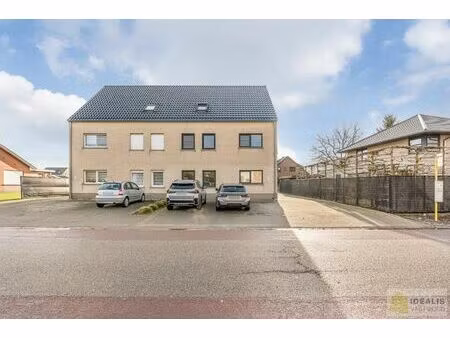 perfect onderhouden gelijkvloers appartement met maar liefst 3 slaapkamers vlakbij het bru