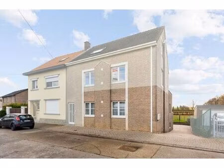 gelijkvloersapp. met ruime garage te heukelom