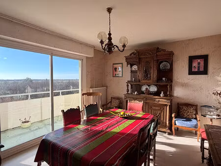 appartement 4 pièces avec balcon