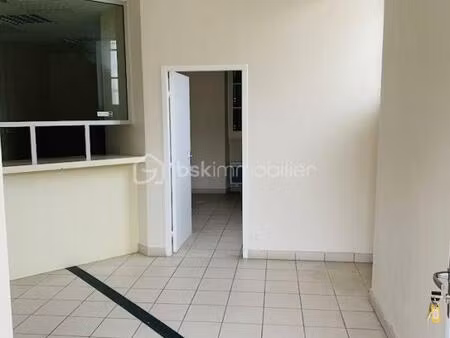 location local commercial trébons