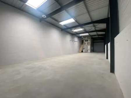 local d'activite a louer