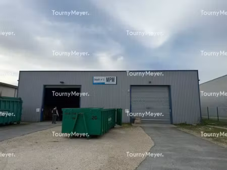 local d'activites a louer