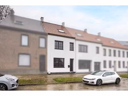 knap gerenoveerde woning op een goeie locatie