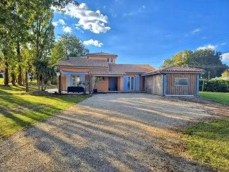 fabuleuse maison de 4 chambres  proche toutes commodités !