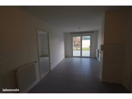 apparemment 2 pièces