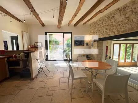 spacieuse maison vigneronne  jardin  piscine  dépendances   appartement