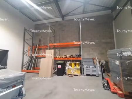 local d'activites a vendre