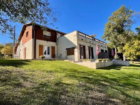 bel ensemble immobilier alliant confort  tranquillité et nature!