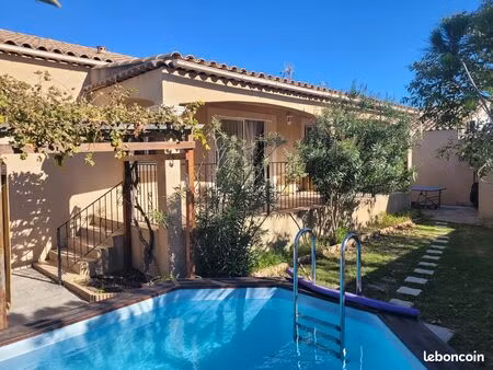 vends maison plain pied 5 pièces 132 m2