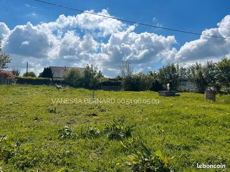 terrain 770 m² epaignes