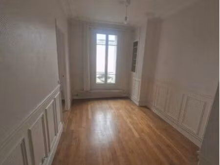 t2 - 27 m2 - asnières sur seine - 870