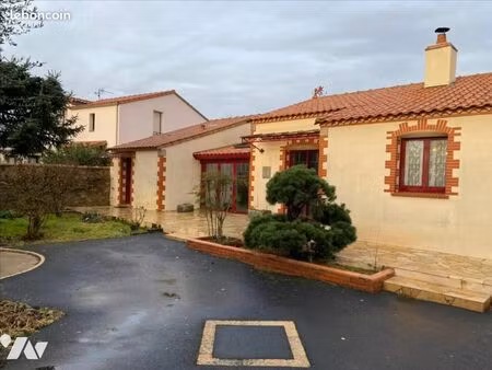 maison 4 pièces 82 m²