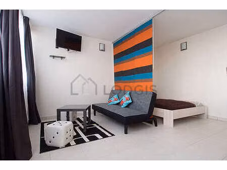 studio meublé avec ascenseur et concierge