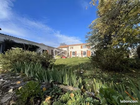 ferme 7 pièces 240 m²