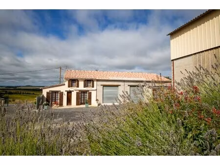 ensemble immobilier avec vue dégagée