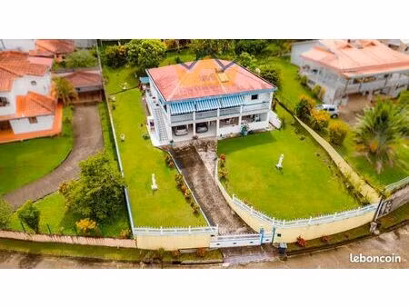 propriété 5 pièces 129 m²