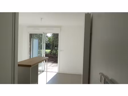 a louer studio bail longue duree