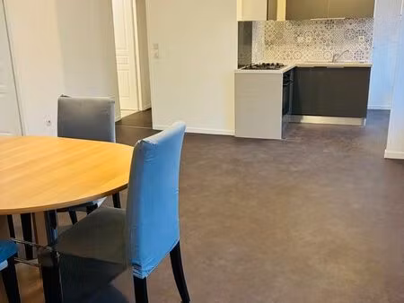 appartement t4 – 64 m² – centre-ville  calme et rénové