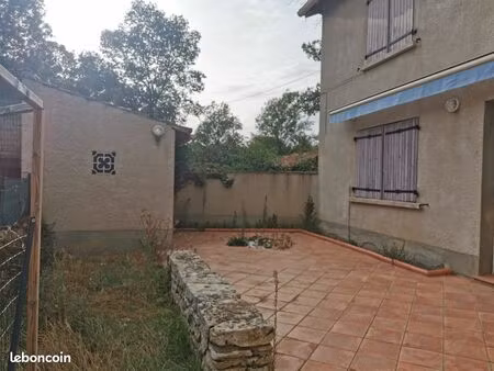 maison encienne individuelle