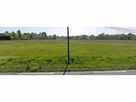 terrain 700 m² camblanes et meynac