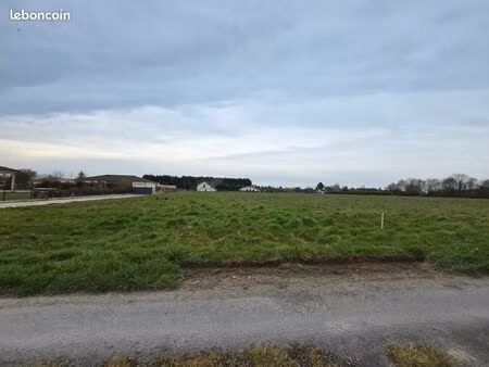 terrain 1 271 m² la force