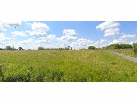 terrain 600 m² madirac